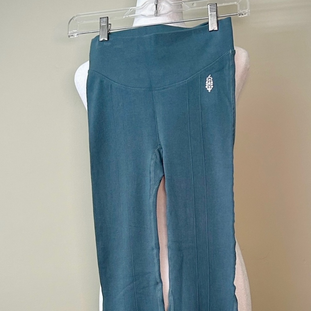 Flare Ribbed Leggings in Blue by Free People Movement (XS/S)
